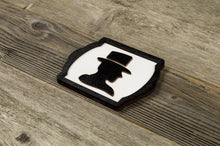 Załaduj obraz do przeglądarki galerii, Retro Style Wooden Restroom Door Signs Set