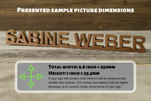 Załaduj obraz do przeglądarki galerii, Personalised Wooden Desk Name Plate. Custom last name plate.
