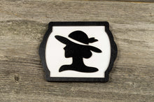 Załaduj obraz do przeglądarki galerii, Retro Style WOMEN Wooden Restroom Door Sign