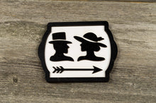 Załaduj obraz do przeglądarki galerii, Retro Style Restrooms to the right Door Sign