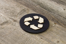 Załaduj obraz do przeglądarki galerii, Recycling sign