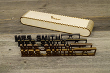 Załaduj obraz do przeglądarki galerii, Personalised Wooden Desk Name Plate. Teacher Gift. Custom last name plate. Graduation.