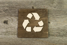 Załaduj obraz do przeglądarki galerii, Recycling sign