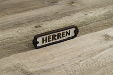 Załaduj obraz do przeglądarki galerii, Herren-Men Restroom Door Sign
