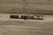 Załaduj obraz do przeglądarki galerii, Personalised Wooden Desk Name Plate. Teacher Gift. Custom last name plate. Graduation.

